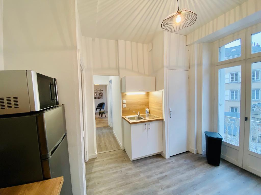 Appartement rénové Cœur Centre Ville — Espace de travail